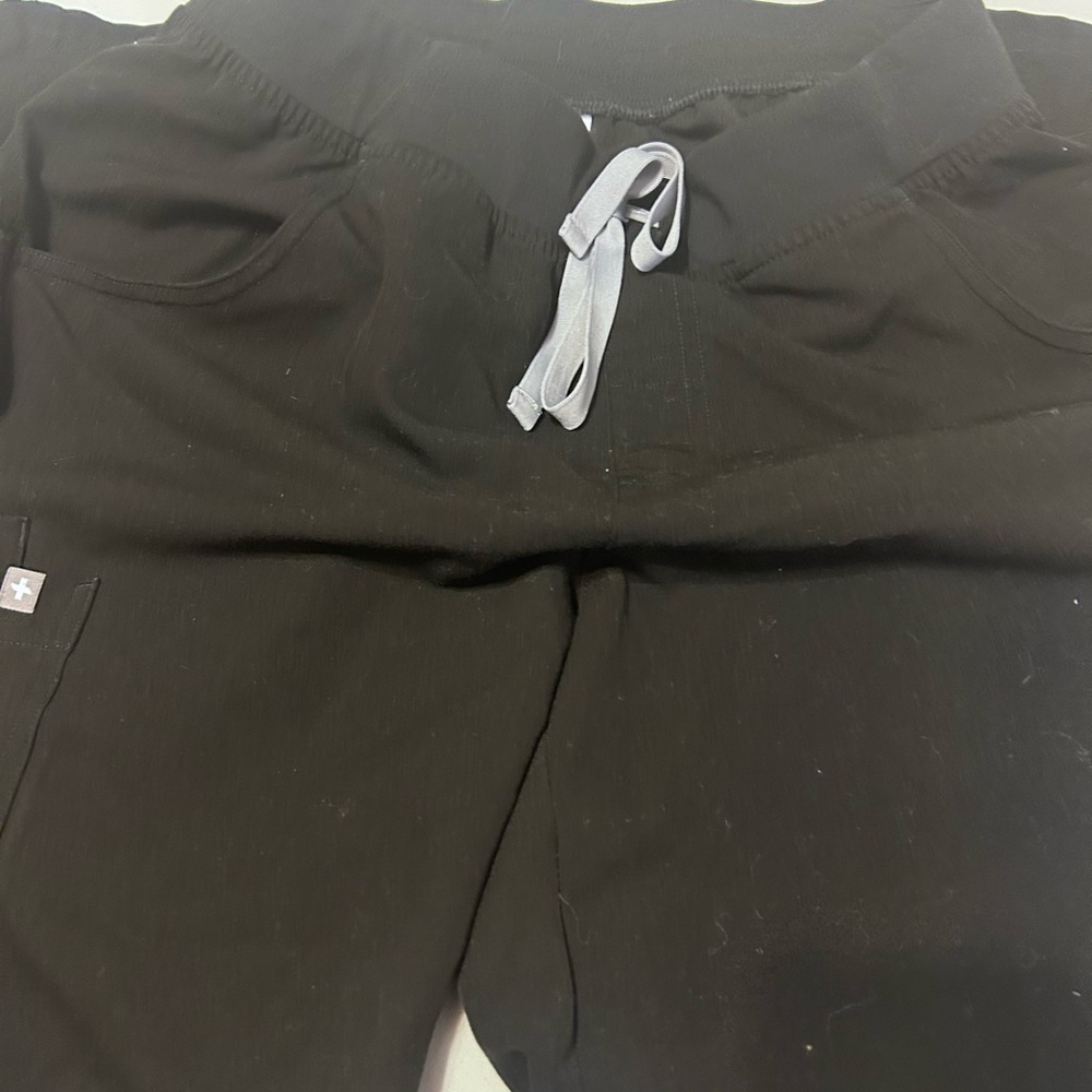 FIGS scrub pants